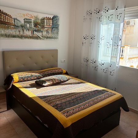 Molino Blanco Lägenhet Torrevieja Exteriör bild